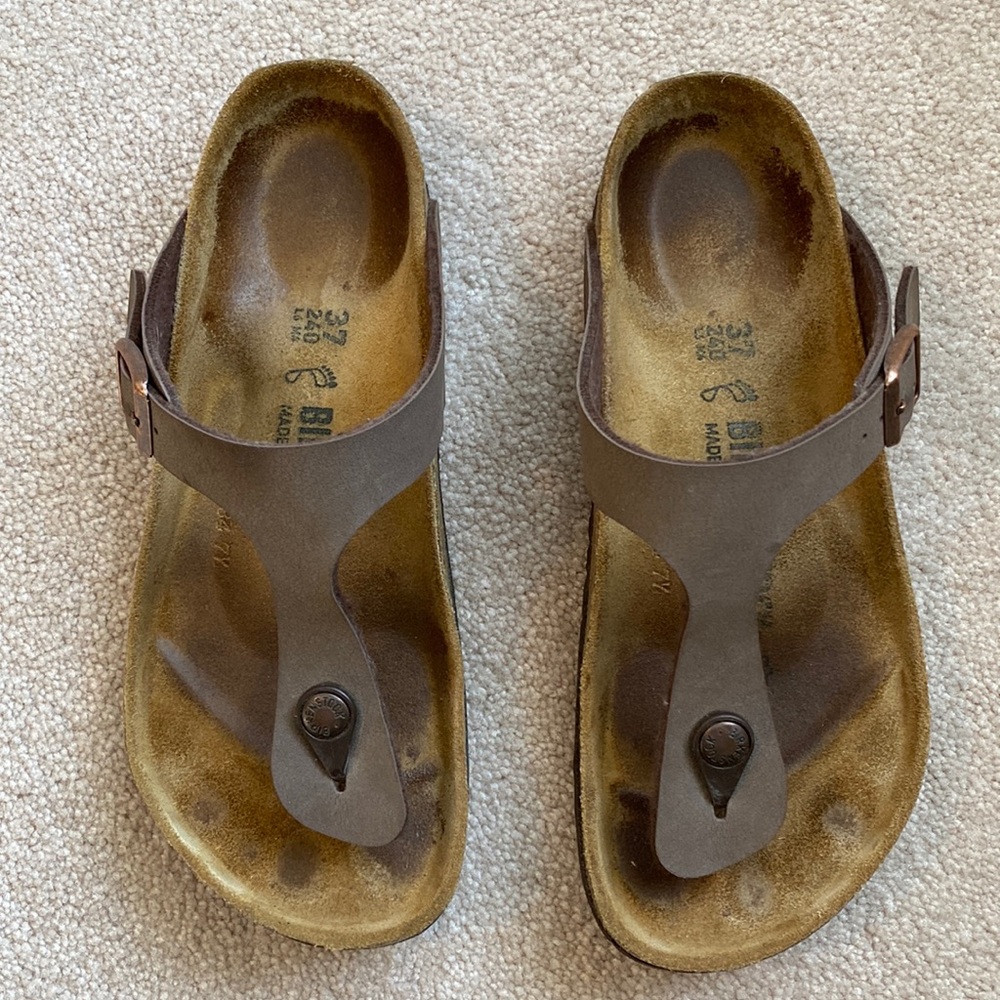 Gently worn Birkenstock Gizeh size 37